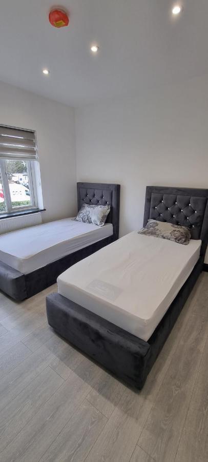 Appartamento Modern 2bd Flat Londra